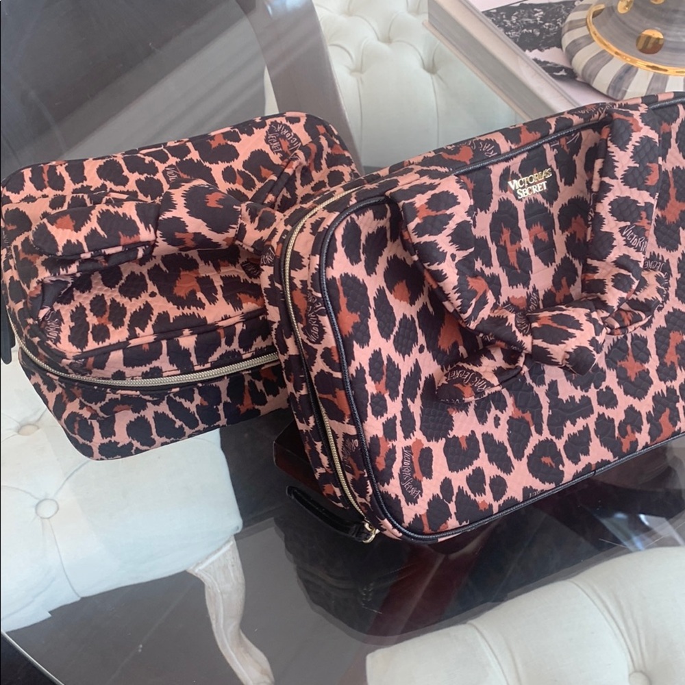 Victoria's Secret beige Leopard Print makeup/accessories Bag Set